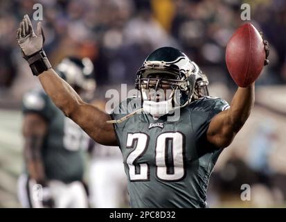 Philadelphia Eagles Brian Dawkins celebrates causing a fumble by Pittsburgh  Steelers quarterback Ben Roethlisberger that was recovered by the Eagles  late in the fourth quarter. The Eagles defeated the Steelers 15-6, at