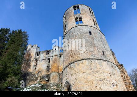 Europe, Luxembourg, Grevenmacher, Beaufort Castle in the Wintertime showing Renaissance Tower built above Medieval Walls Stock Photo