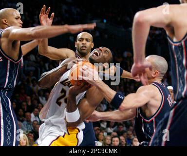 Los Angeles Lakers Kobe Bryant And New Jersey Nets Jason Sports