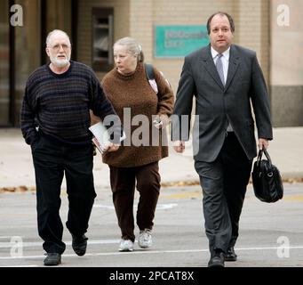 Sharen, left, and Michael Gravelle arrive at Huron County Court in ...