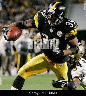 Pittsburgh Steelers running back Willie Parker (39) gets away from New  Orleans Saints cornerback Mike McKenzie (34) for a fourth quarter touchdown  in NFL football in Pittsburgh, Sunday, Nov. 12, 2006. Parker