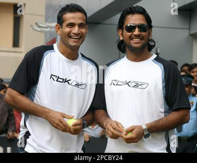 Dhoni store reebok shoes