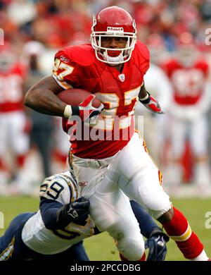 The San Diego Chargers' Donnie Edwards is shown before a game against the  Baltimore Ravens on Sunday, Oct. 1, 2006, in Baltimore, Md. The many deeds  Edwards, 46, does for U.S. military