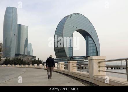 21st century architecture at Crescent Bay in Baku Stock Photo