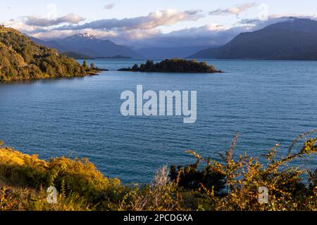 Beautiful Lago Buenos Aires / Lago General Carrera near Puerto Rio Tranquilo in the rising sun - Traveling Chile on the Carretera Austral Stock Photo