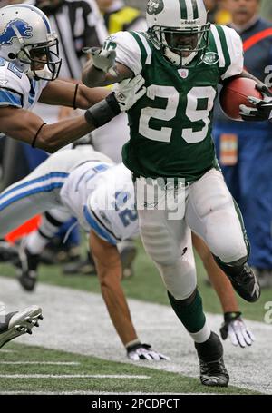 Detroit Lions Corner Back Dre Bly (32) during pregame stretching