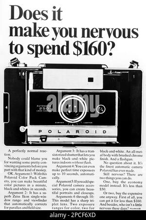 Polaroid Automatic 250 camera advert in a Natgeo magazine March 1968 Stock Photo