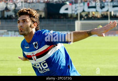 Sampdoria's Gennaro Del Vecchio celebrates after he scored the