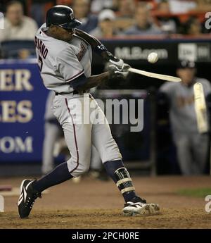 Washington Nationals' Alfonso Soriano breaks his bat while fouling off the  ball against the New York Mets during the fourth inning in Major League  Baseball action Saturday, Sept. 23, 2006 at Shea