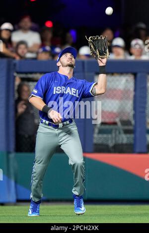 Israel left fielder Spencer Horowitz (4) catches a hit by