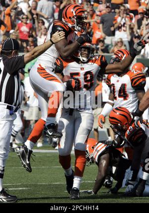 Cincinnati Bengals linebacker Brian Simmons. The Oakland Raiders defeated  the Bengals, 23-20, in an NFL football game at Network Associates Coliseum  in Oakland, Calif. on Sunday, Sept. 14, 2003. Photo via Credit: