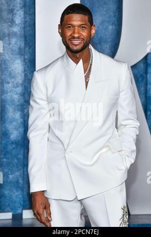 USA. 13th Mar, 2023. Usher walking on the red carpet at the 2023 Vanity Fair Oscar Party held at the Wallis Annenberg Center for the Performing Arts in Beverly Hills, CA on March 12, 2023. (Photo by Anthony Behar/Sipa USA) Credit: Sipa USA/Alamy Live News Stock Photo