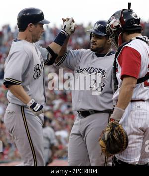 CIncinnati Reds' Sean Casey, left, congratulates closer Danny