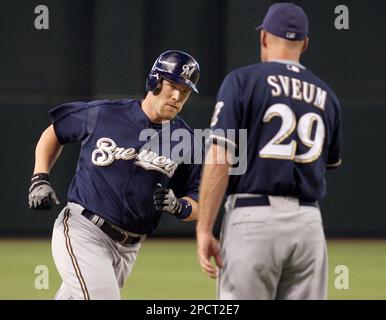 Milwaukee Brewers' Tony Gwynn takes batting practice during a spring  training baseball workout at the team's practice facility, Wednesday, Feb.  28, 2007, in Phoenix. (AP Photo/Morry Gash Stock Photo - Alamy