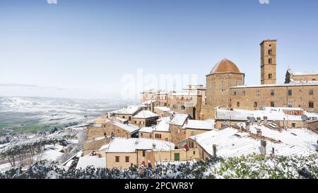 A view of Volterra town after a snowfall in winter. Pisa province, Tuscany, Italy, Europe. Stock Photo