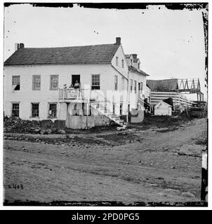 Gettysburg, Pennsylvania. John L. Burns cottage. (Burns seated in doorway). Civil war photographs, 1861-1865 . United States, History, Civil War, 1861-1865. Stock Photo