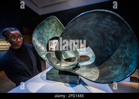 London, UK. 14th Mar, 2023. Dame Barbara Hepworth, Forms in movement (Pavan), est £300,000-500,000 - Preview of Christie's Modern British and Irish Art Evening Sale. The sale takes place on 21 March. Credit: Guy Bell/Alamy Live News Stock Photo