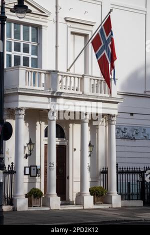 The Norwegian embassy stands proudly with its flag flying. Credit: Sinai Noor / Alamy Stock Photo Stock Photo