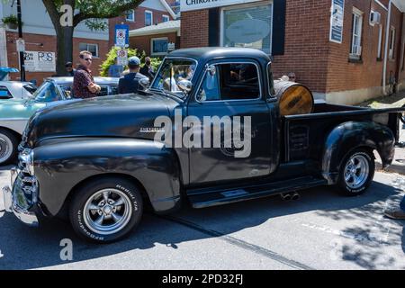 Burlington, ON, Canada - July 9, 2022: Old black pickup truck Chevrolet 3100 - 1947 by GM in Burlington Car Show Stock Photo