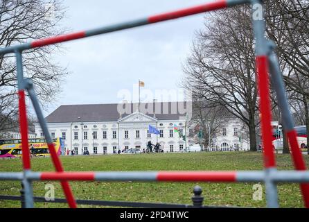 Berlin, Germany. 14th Mar, 2023. Barrier fences stand in the Tiergarten in front of Bellevue Palace. Credit: Annette Riedl/dpa/Alamy Live News Stock Photo