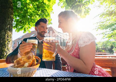 Beistle Oktoberfest Satin-Sash 'Beer Garden Babe' – Dekoratives Band Für Kostüm & Party