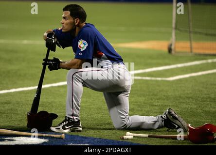 Ivan Rodriguez Jersey - Puerto Rico 2006 World Baseball Classic