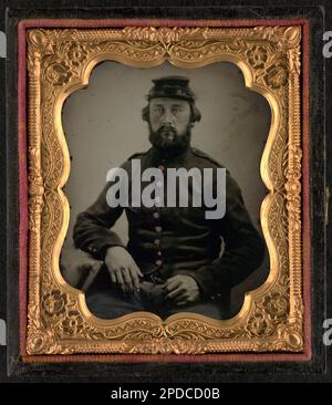 Saddler Albert Walker Simmons of Co. H, 75th New York Infantry Regiment in uniform. Liljenquist Family Collection of Civil War Photographs , FAmbrotype/Tintype photograph filing series , pp/liljunion. Simmons, Albert Walker, 1827-1901, United States, Army, New York Infantry Regiment, 75th (1861-1865), People, Soldiers, Union, 1860-1870, Military uniforms, Union, 1860-1870, United States, History, Civil War, 1861-1865, Military personnel, Union. Stock Photo