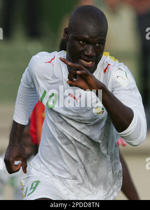 Senegal's Papa Bouba Diop celebrates scoring against France Stock Photo -  Alamy