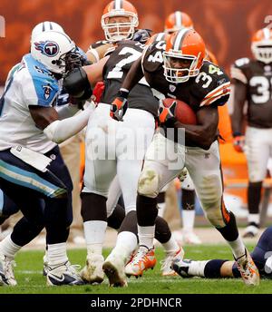 Cleveland Browns running back Nick Chubb (24) rushes against Buffalo Bills  on Sunday, Nov. 10, 2019 in Cleveland, O.H. (AP Photo/Rick Osentoski Stock  Photo - Alamy