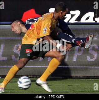 CLINT DEMPSEY US & NEW ENGLAND REVOLUTION WORLD CUP KAISERSLAUTERN GERMANY  17 June 2006 Stock Photo - Alamy