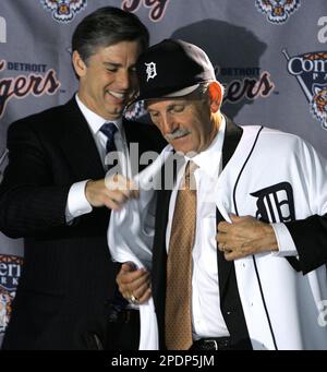 Detroit Tigers Replace Retiring Manager Jim Leyland With Brad Ausmus 