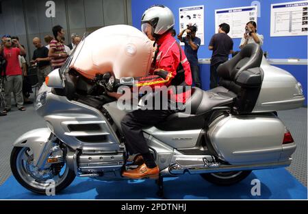 Honda 2024 goldwing airbag