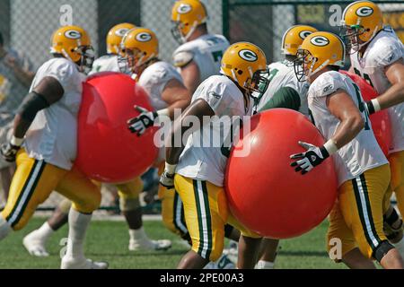 Green Bay Packers Offensive Line Drills on Dec 16