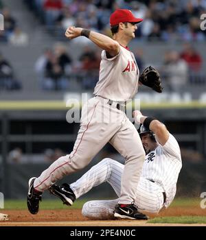 10/5/05: Aaron Rowand drove in Carl Everett to put the White Sox on the  board in the 5th inning. #TurnBacktheSox, By Chicago White Sox