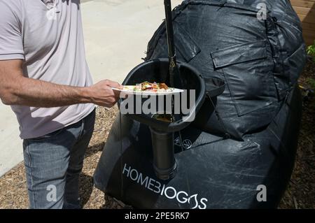 ISRAEL, Bet Yanay, startup company HomeBiogas LTD, production and distribution of small home biogas kits for rural areas, digestion of food waste to generate biogas Stock Photo