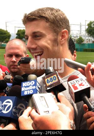 Top draft pick for the 49ers Michael Crabtree meets the media as the San  Francisco 49ers introduce their rookies for the 2009 season at the 49ers  headquarters in Santa Clara, Calif. on