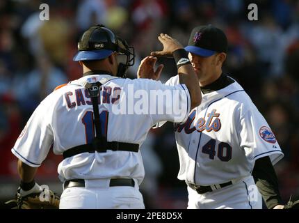 New York Mets closer Braden Looper clenches his teeth and rubs the