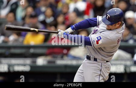 Blalock's two-run jack wins it for Texas 