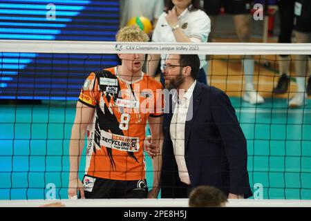 PalaBarton, Perugia, Italy, March 15, 2023, cedric enard (coach berlin recycling volleys)  during  Sir Sicoma Monini Perugia vs Berlin Recycling Volleys - CEV Champions League volleyball match Stock Photo