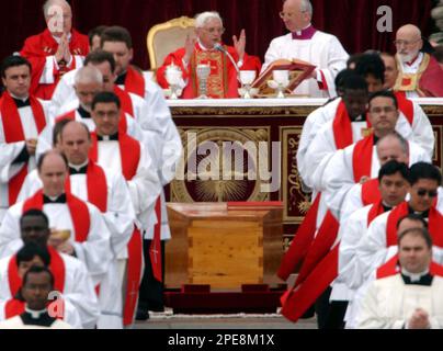The altar of St. Joseph in St. Peter's Basilica in Rome's Stock Photo ...