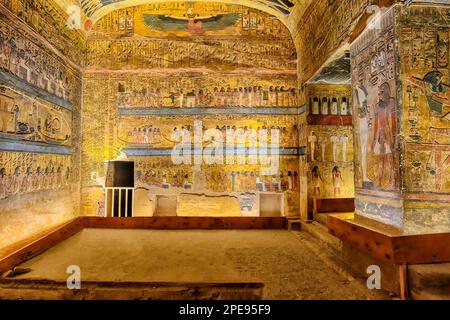 The burial chamber in KV 17, the tomb of Pharaoh Seti I Stock Photo