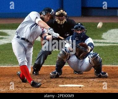 Boston Red Sox's Mark Bellhorn (12) tags out Chicago Cubs' Aramis