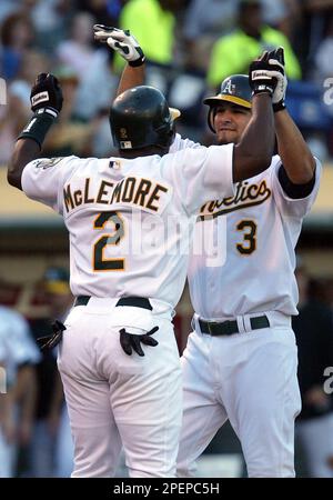 Frank Thomas' homer in A's debut, 04/03/2006