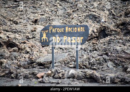 parque nacional no pasar no entry sign on lava flow parque nacional de timanfaya Lanzarote, Canary Islands, Spain Stock Photo