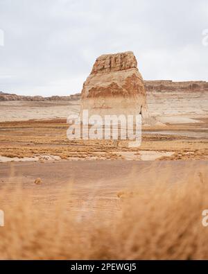Lone Rock, at Lake Powell in Glen Canyon National Recreation Area, Utah Stock Photo