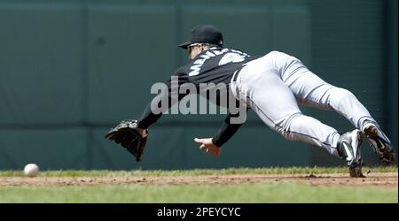 Photo: JOHNNY DAMON OF THE BOSTON RED SOX BREAKS HIS BAT ON PITCH