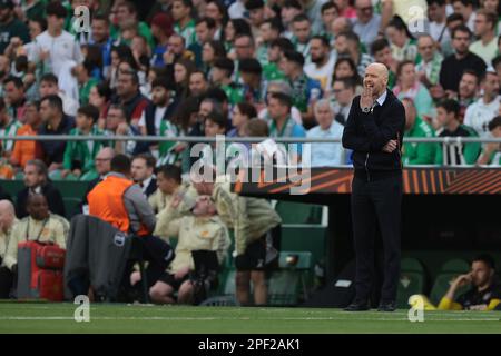 Seville, Spain. 16th Mar, 2023. Erik ten Hag Head coach of Manchester United reacts during the UEFA Europa League match at Estadio Bemito Villamarin, Seville. Picture credit should read: Jonathan Moscrop/Sportimage Credit: Sportimage/Alamy Live News Stock Photo