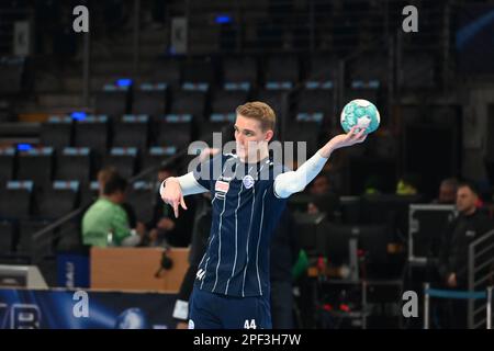 Berlin, Germany. 16th Mar, 2023. Berlin, Germany March 12th 2023: Tom Jansen (44) of Vfl Gummersbach warming up during the game 1. Bundesliga - Füchse Berlin v VfL Gummersbach - Max-Schmeling-Halle. Berlin, Germany. (Ryan Sleiman /SPP) Credit: SPP Sport Press Photo. /Alamy Live News Stock Photo