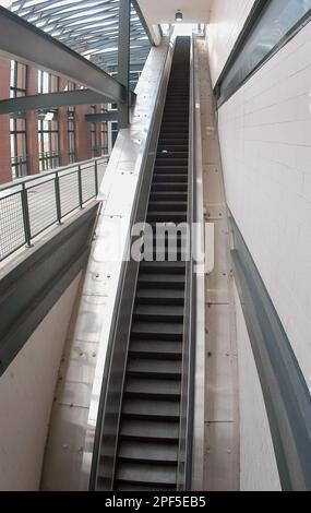 https://l450v.alamy.com/450v/2pf5eb5/the-escalator-on-which-more-than-30-people-were-injured-in-an-accident-after-a-colorado-rockies-game-on-july-2-sits-idle-tuesday-aug-19-2003-as-fans-head-through-the-gates-to-watch-the-rockies-host-the-florida-marlins-even-though-the-city-of-denver-has-completed-the-recertification-of-six-of-seven-of-the-escalators-at-coors-field-since-the-accident-officials-of-the-baseball-club-announced-on-tuesday-that-all-the-escalators-will-remain-closed-for-the-21-home-games-remaining-in-the-2003-season-for-the-rockies-ap-photodavid-zalubowski-2pf5eb5.jpg