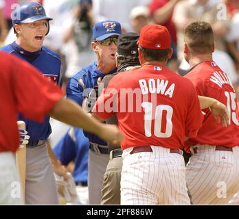 Philadelphia Phillies Dave Hollins, left, and Florida Marlins Gary